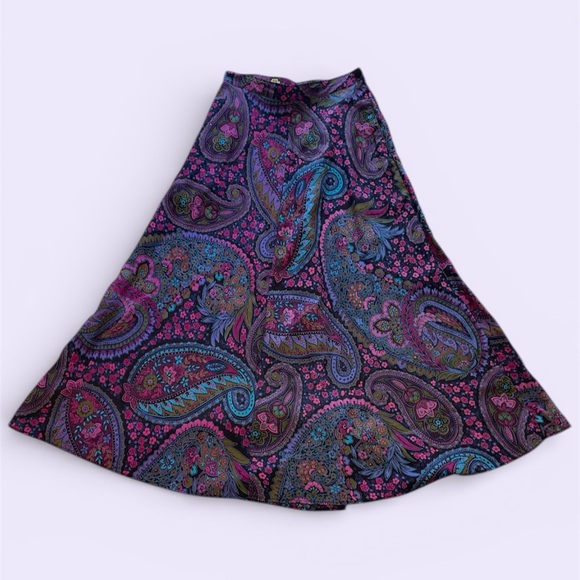 Chemisette LTD Vintage Paisley Patterned Multicolor Midi Skirt - Picture 2 of 5